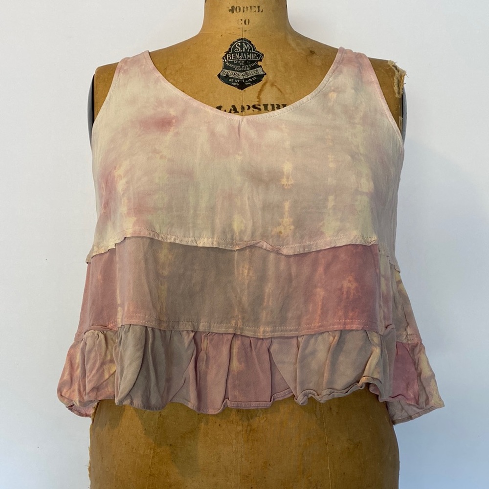 Cute high low ruffle crop top
